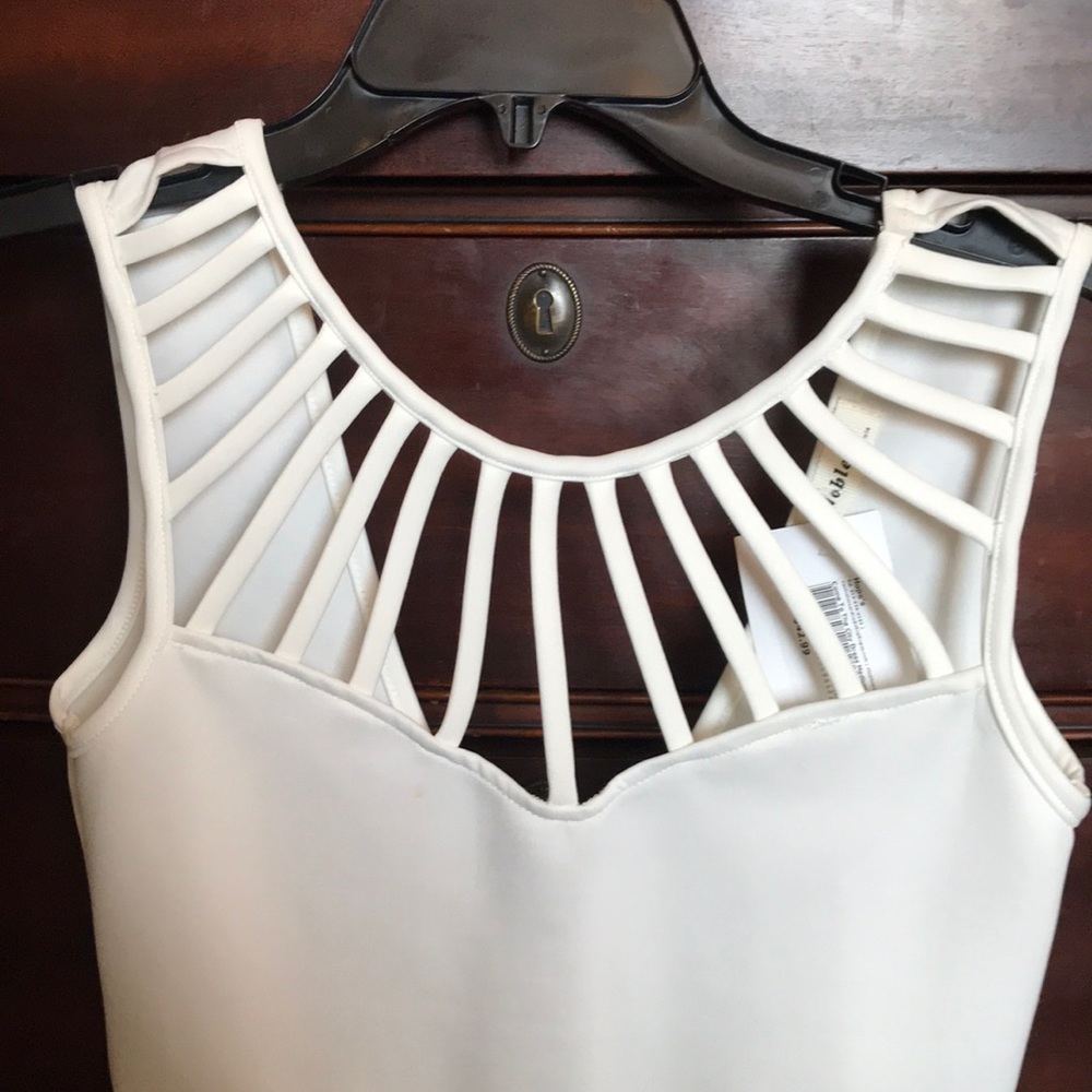 White bodycon dress